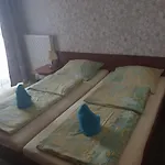 Проживание в семье Riwiera Мельно