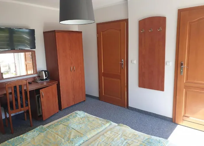 Проживание в семье Riwiera Мельно